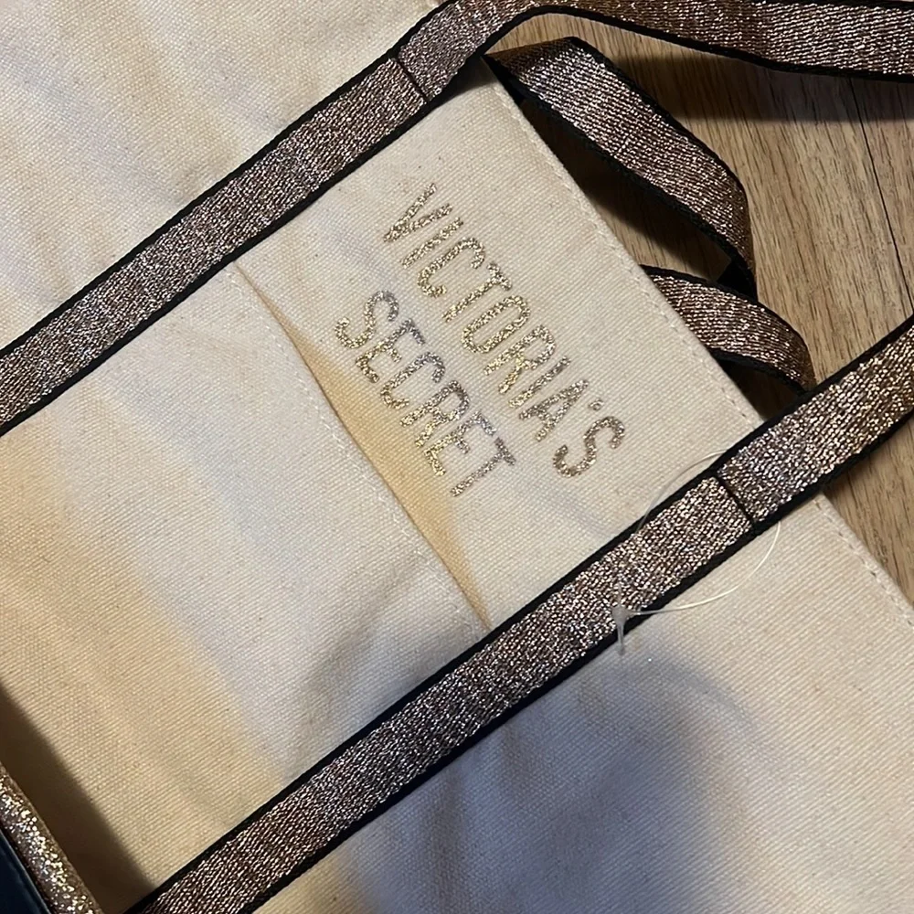 NWOT VS Tote Bag